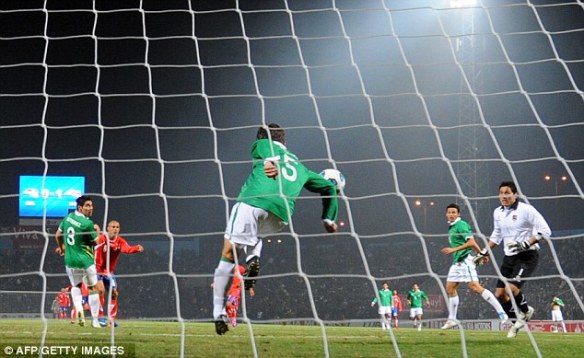 article-2012506-0CEA016E00000578-379_634x389