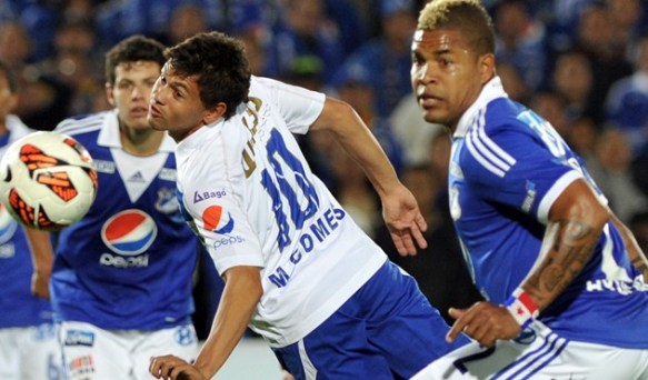 Gomes de San José, autor del primer gol ante Millonarios en Oruro