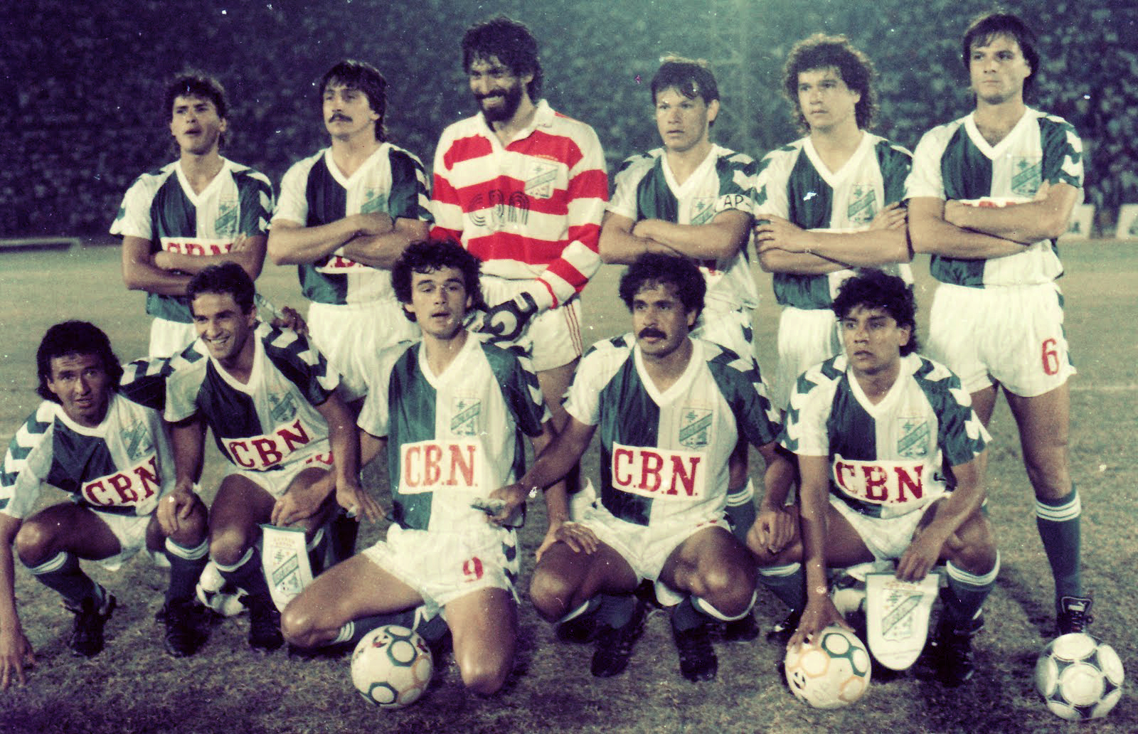 Con este excepcional equipo logró por primera vez para un club boliviano llegar a cuartos de final (1988). Destacan Trucco, Saldías, Antelo y el genial "Chichi" Romero.