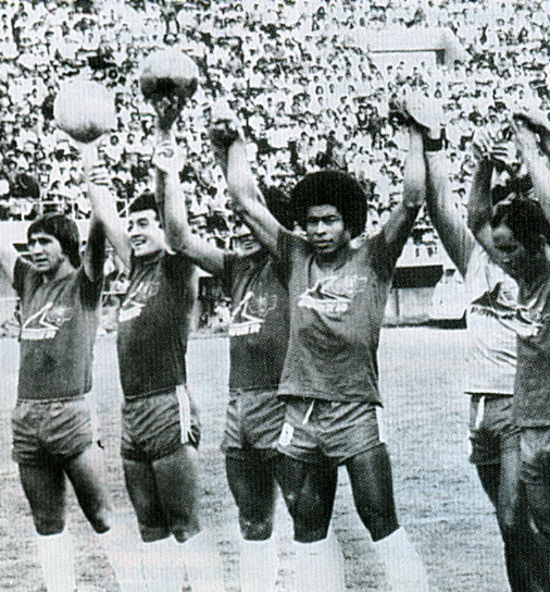 Los rojos fueron los primeros en pasar la barrera de la Fase de Grupos. Fue en 1981, de la mano del mundialista Jairzinho.