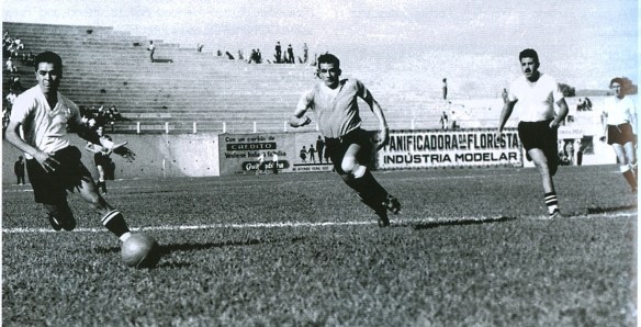 Ataca Uruguay. Los celestes fueron un vendaval sobre el arco del 