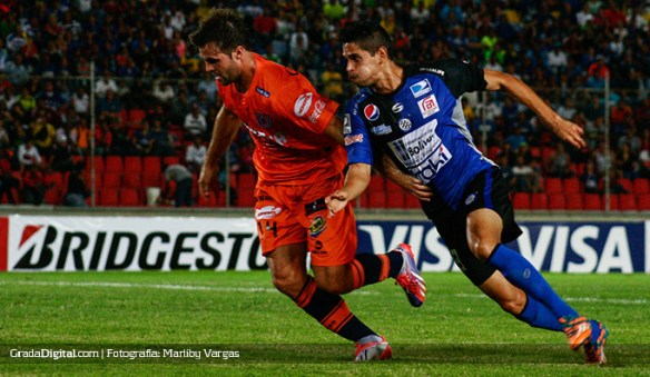 Universitario derrotó a Mineros en Puerto Ordaz