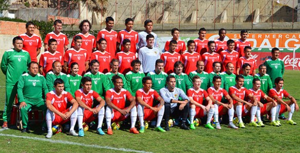 5 de octubre (AFKA) La Paz.- Fotografía oficial de la Selección Boliviana de Fútbol, en donde se incluye a la plantilla oficial de los jugadores y la dirección técnica. Fotos:FBF