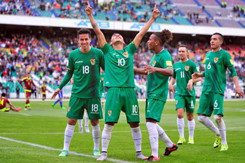 Cardozo celebra el cuarto tanto boliviano