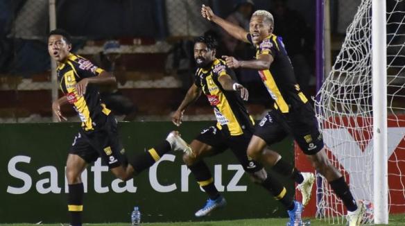 tsvb_torneo_clausura_the_strongest_vs_bolivar-661